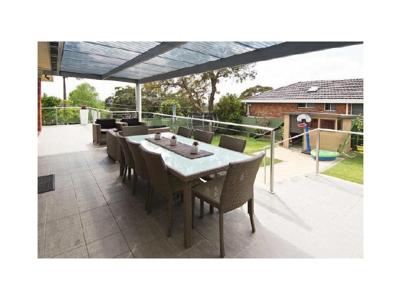 15 Wylie Street, Kirrawee NSW 2232