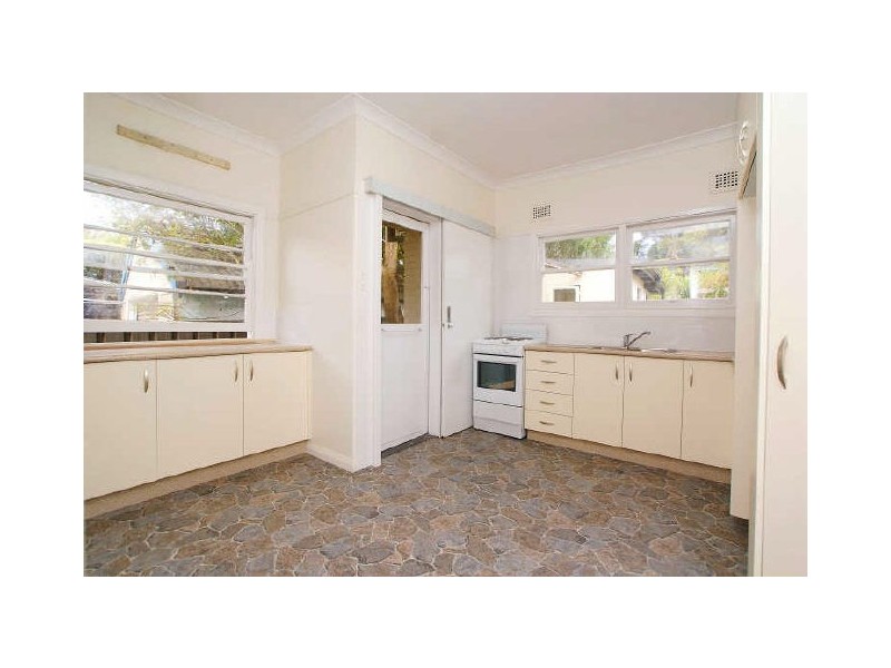 262 President Avenue, Miranda NSW 2228