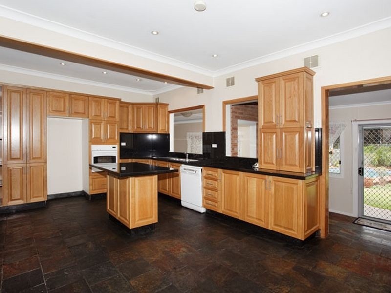 217 Gymea Bay Road, Gymea Bay NSW 2227