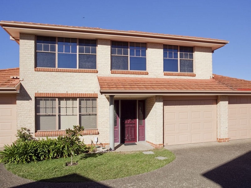 2/23 June Place, Gymea Bay NSW 2227