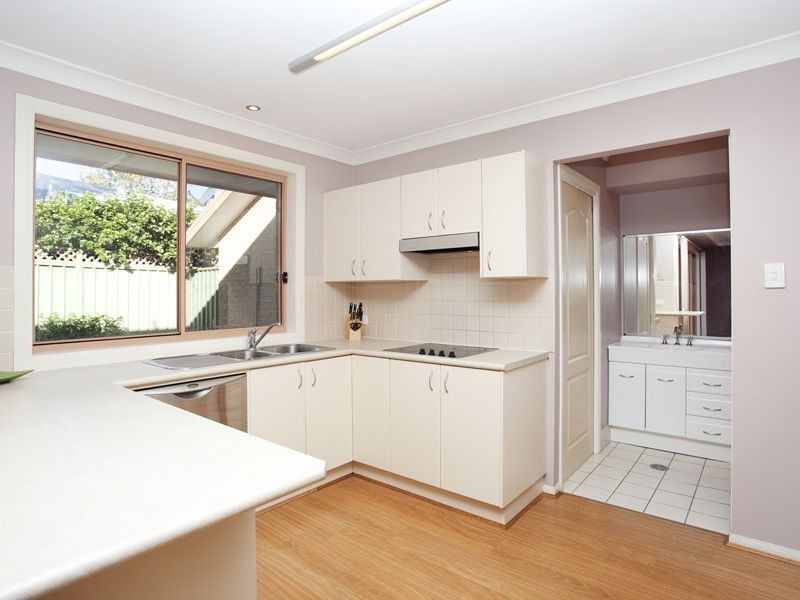 2/23 June Place, Gymea Bay NSW 2227