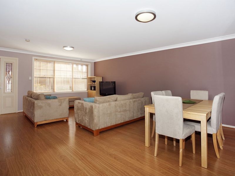 2/23 June Place, Gymea Bay NSW 2227