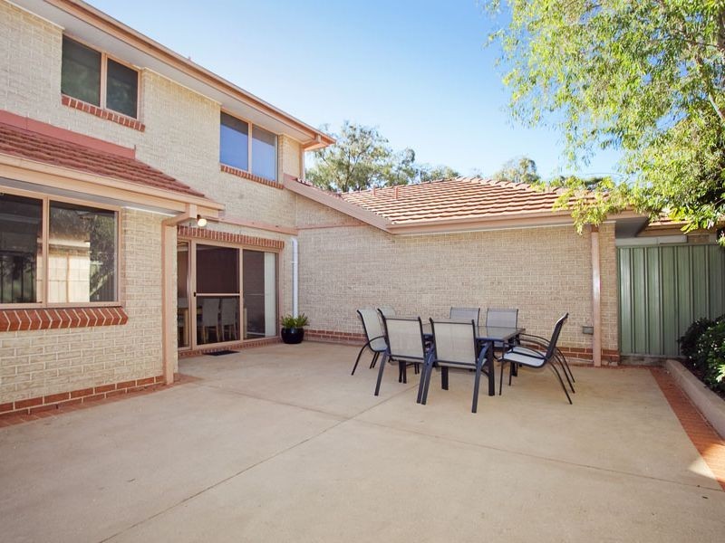 2/23 June Place, Gymea Bay NSW 2227