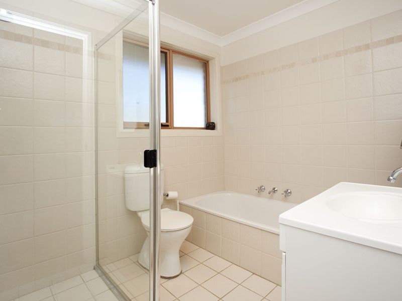 2/23 June Place, Gymea Bay NSW 2227