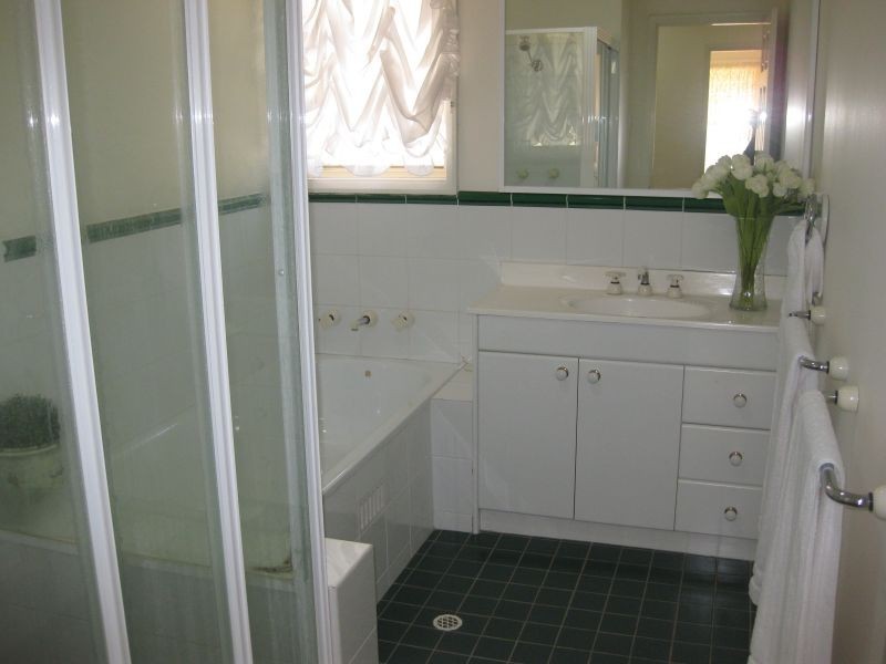 32 Wolstonholme Avenue, Gymea NSW 2227