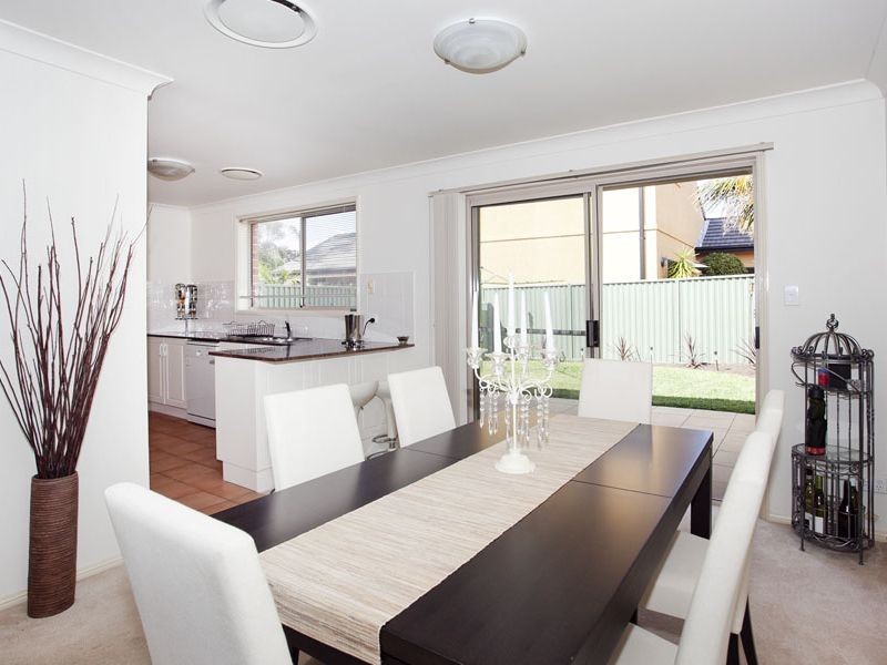 2/220 Forest Road, Gymea Bay NSW 2227