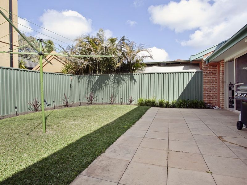 2/220 Forest Road, Gymea Bay NSW 2227