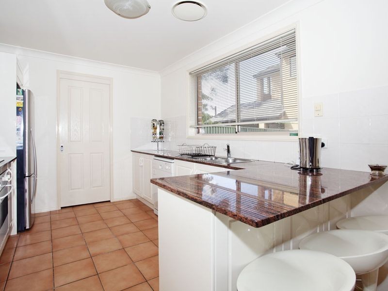 2/220 Forest Road, Gymea Bay NSW 2227