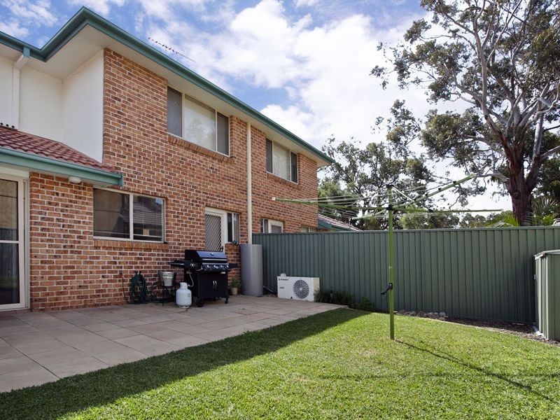 2/220 Forest Road, Gymea Bay NSW 2227
