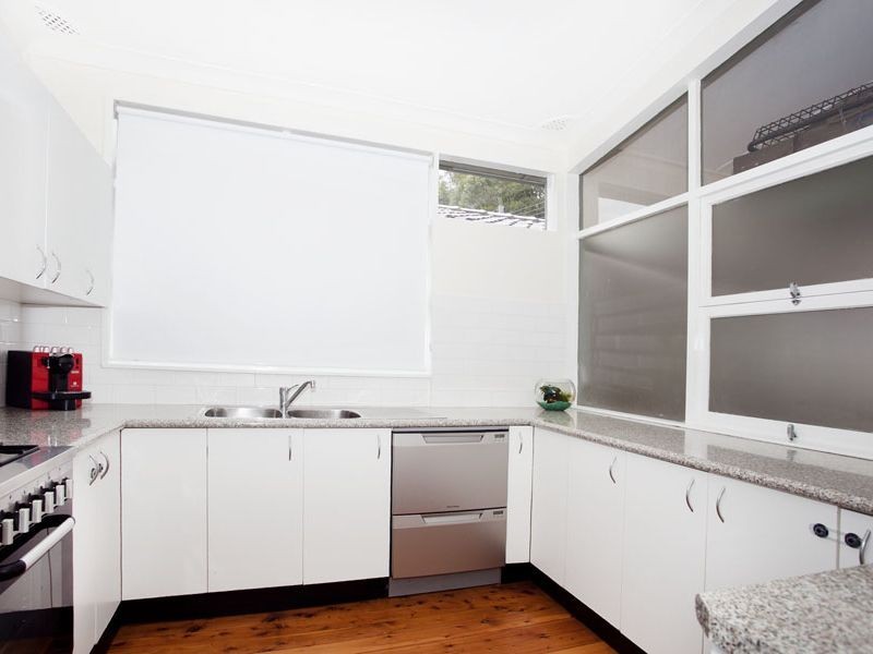 34 Crookwell Avenue, Miranda NSW 2228