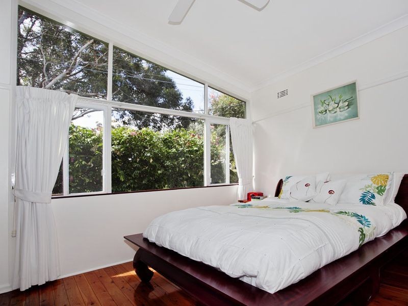 34 Crookwell Avenue, Miranda NSW 2228