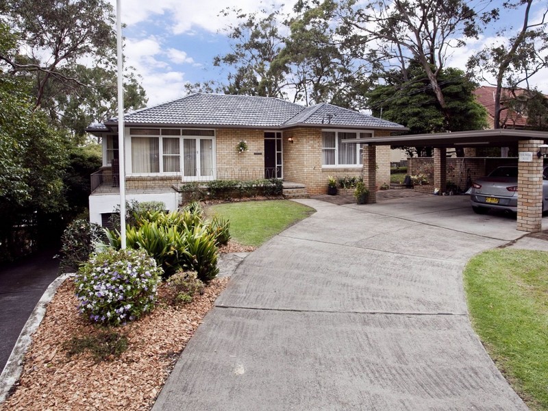 135 Grays Point Road, Grays Point NSW 2232