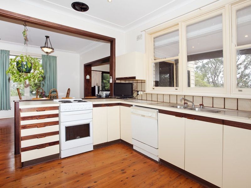 135 Grays Point Road, Grays Point NSW 2232
