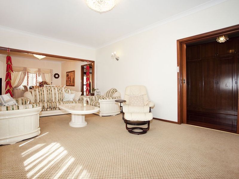46 Durbar Avenue, Kirrawee NSW 2232