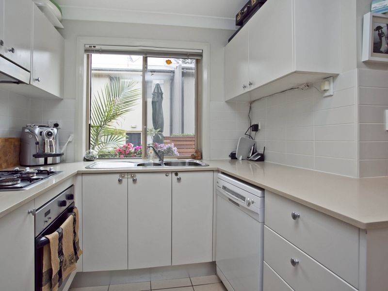 2/395 Port Hacking Road, Caringbah NSW 2229