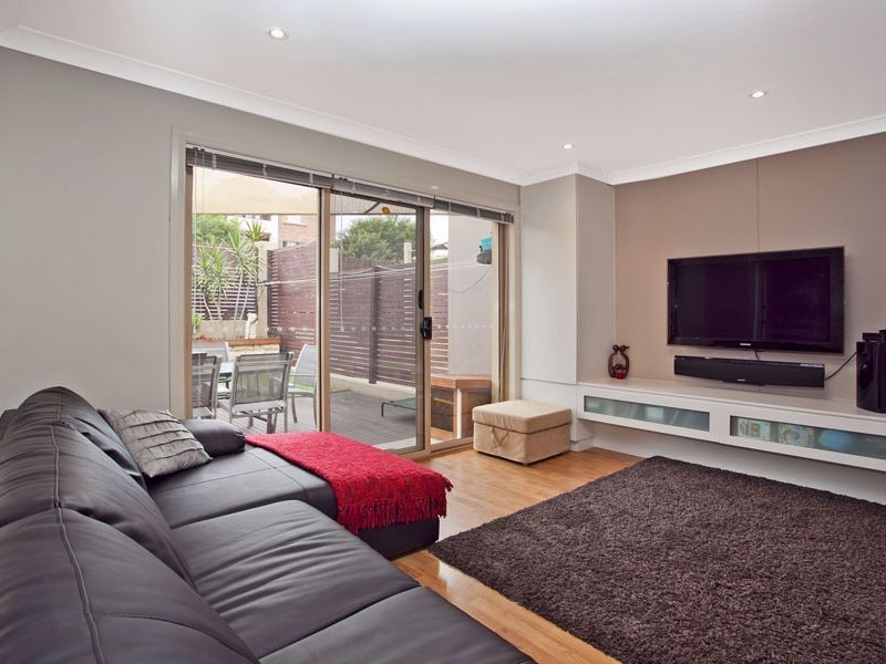 2/395 Port Hacking Road, Caringbah NSW 2229