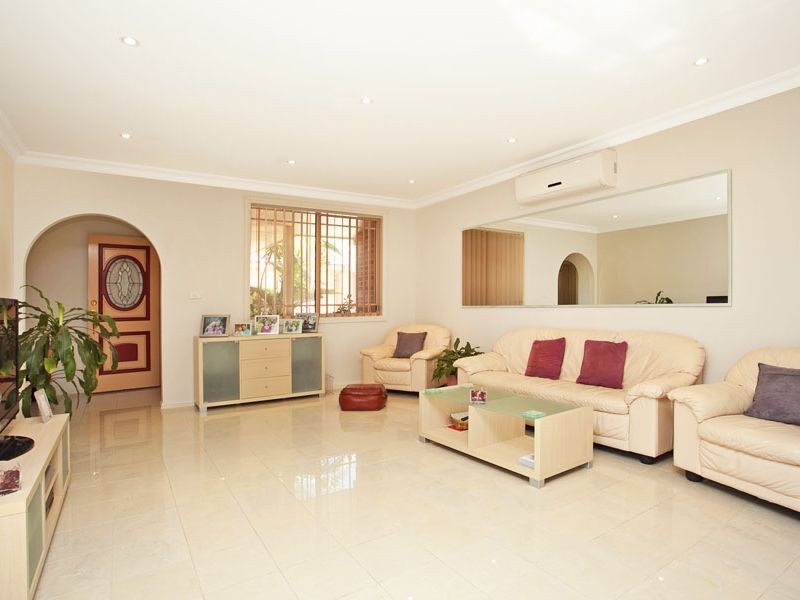 4/12 Nullaburra Road, Caringbah NSW 2229