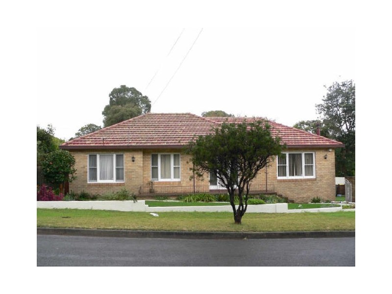 9 Mundakal Avenue, Kirrawee NSW 2232