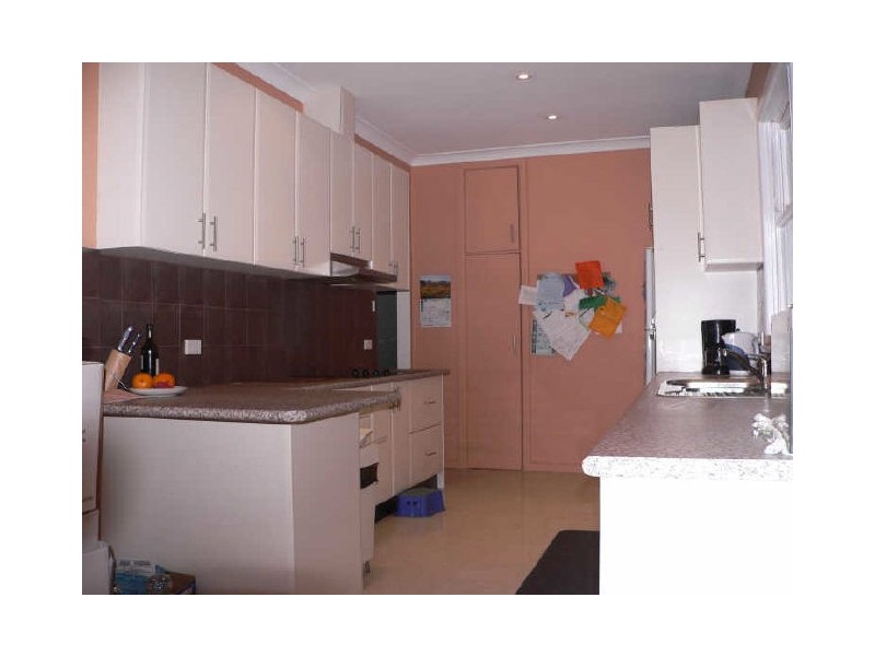 9 Mundakal Avenue, Kirrawee NSW 2232