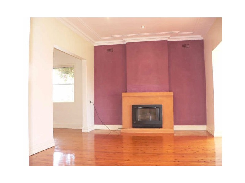 33 Old Taren Point Road, Taren Point NSW 2229