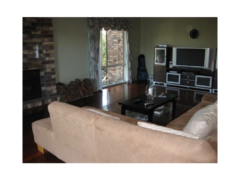 27 Warrangarree Drive, Woronora Heights NSW 2233