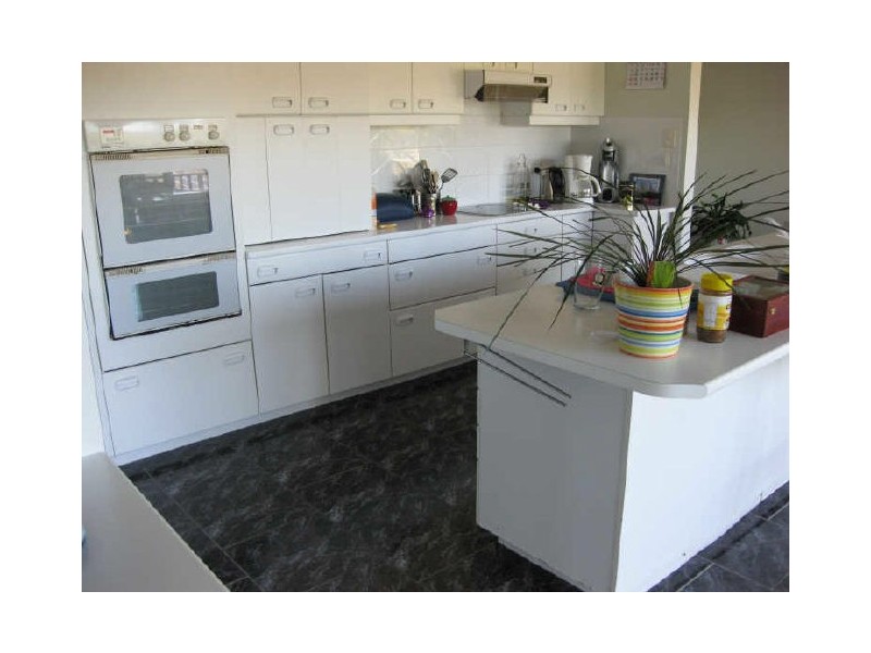 27 Warrangarree Drive, Woronora Heights NSW 2233