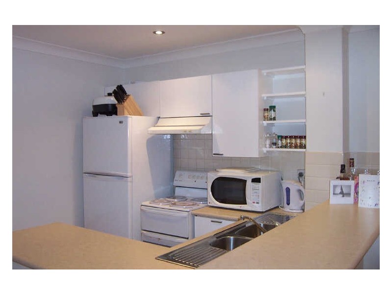 4/125 Oak Road, Kirrawee NSW 2232