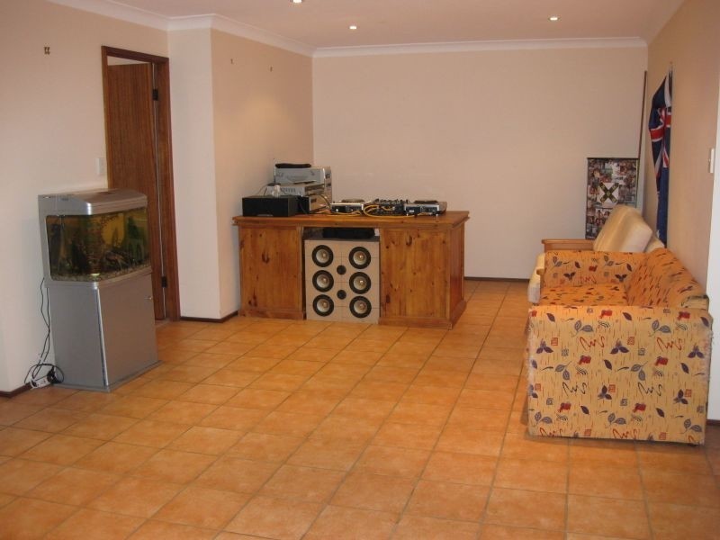 3 Timaru Street, Kirrawee NSW 2232