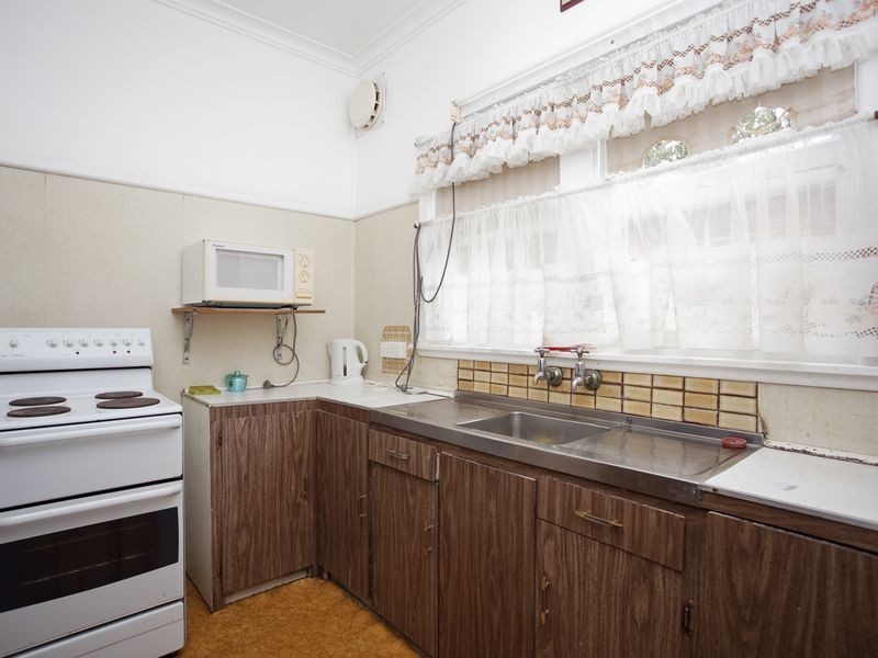 33 Ellesmere Road, Gymea Bay NSW 2227