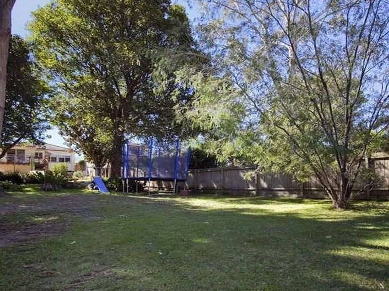 4 Bulumin Street, Como NSW 2226