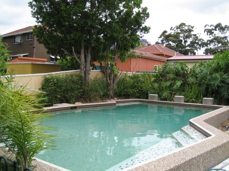 11 Bidurgal Avenue, Kirrawee NSW 2232