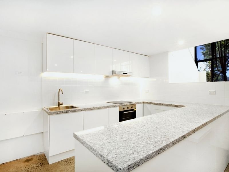 2/1 Marian Street, Redfern NSW 2016