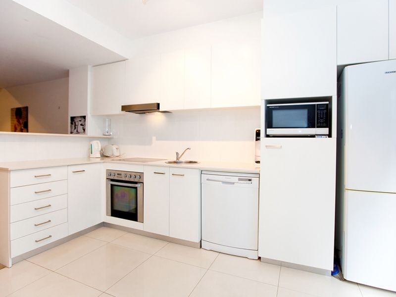 9/233 Cope Street, Waterloo NSW 2017