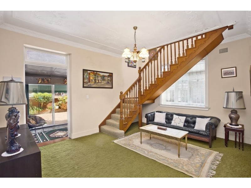 2 Goldie Avenue, Bondi Junction NSW 2022