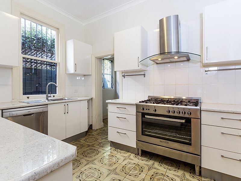 10 Northumberland Avenue, Stanmore NSW 2048