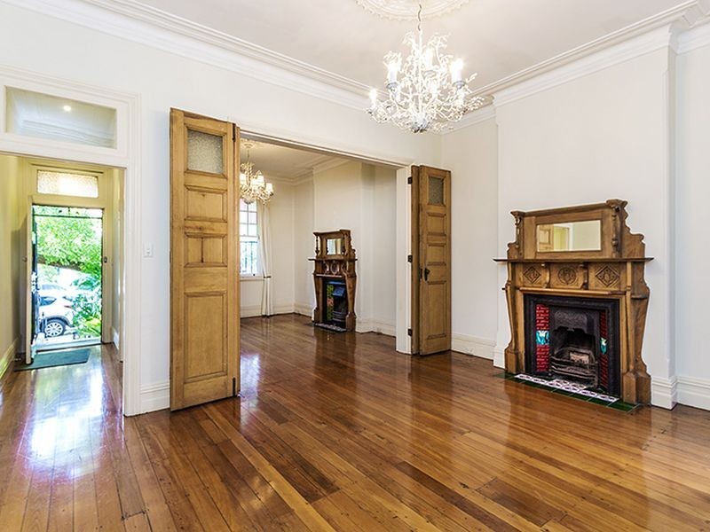 10 Northumberland Avenue, Stanmore NSW 2048