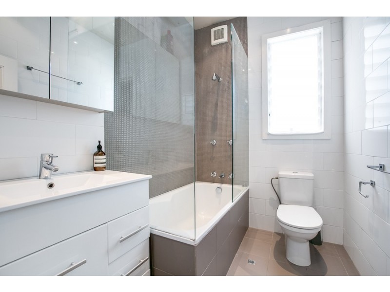 144 Mitchell Road, Alexandria NSW 2015