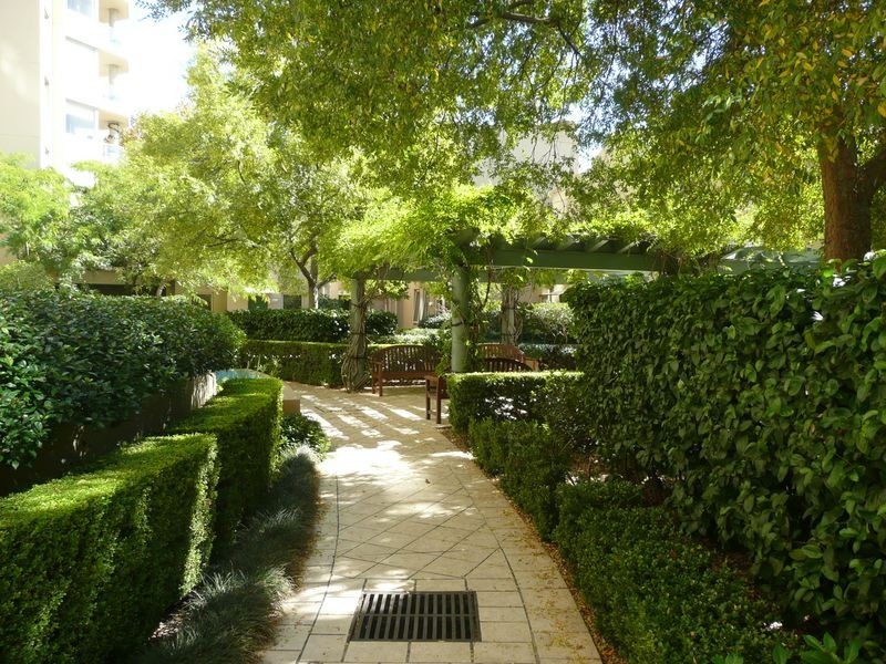 1013/63 Crown Street, Woolloomooloo NSW 2011