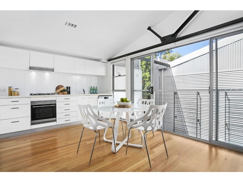 235 Cope Street, Waterloo NSW 2017