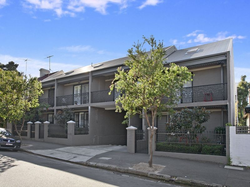 8/33 Burren Street, Erskineville NSW 2043