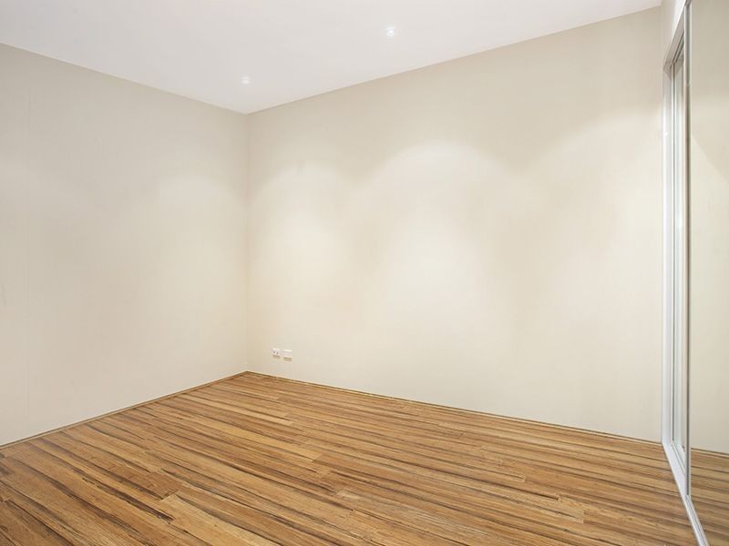 G15/11a Lachlan Street, Waterloo NSW 2017