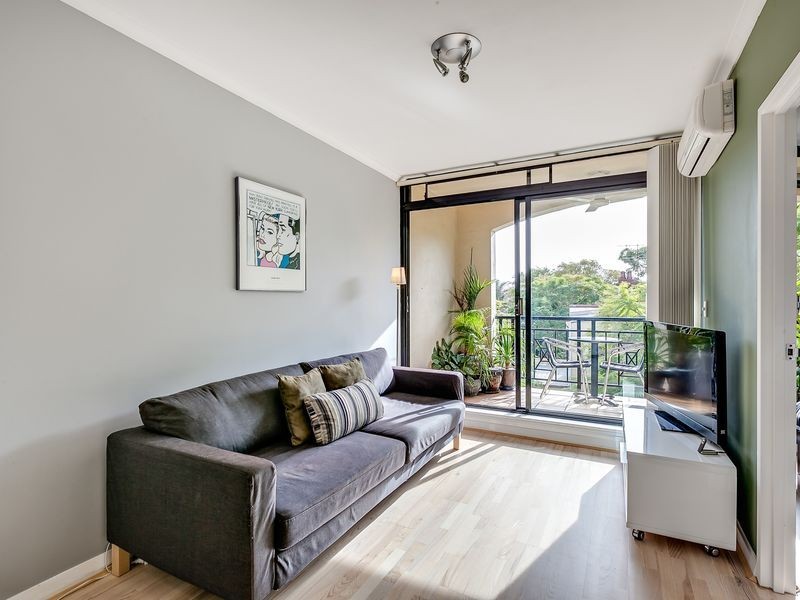 20/175 Cathedral St, Woolloomooloo NSW 2011