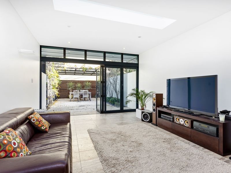 27 Lansdowne Street, Surry Hills NSW 2010