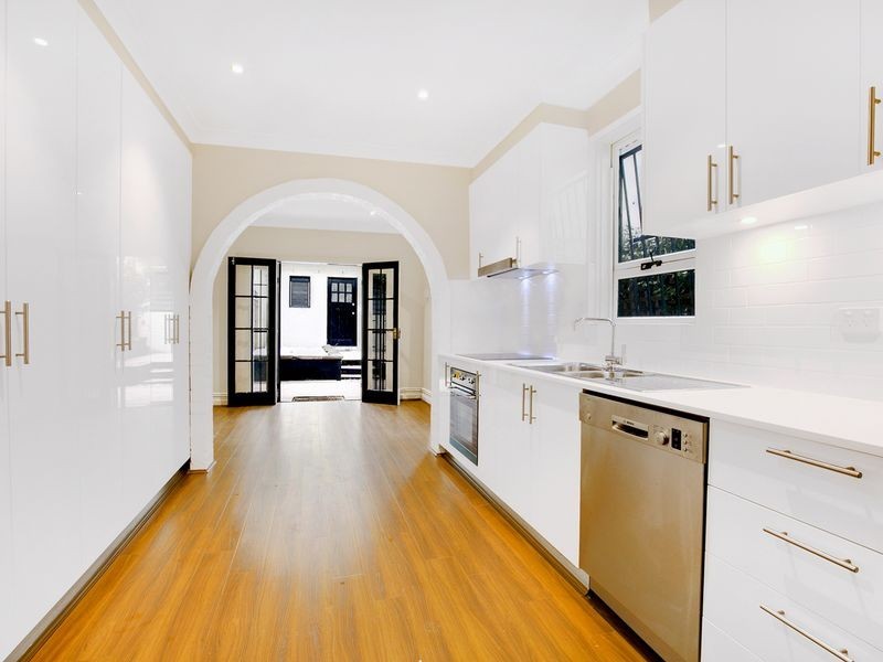 279 Chalmers Street, Redfern NSW 2016