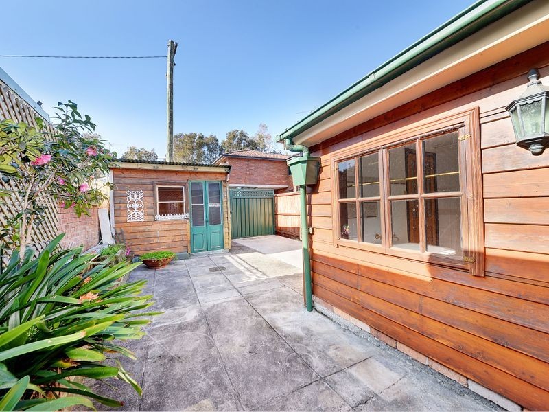 68 Kingsclear Road, Alexandria NSW 2015