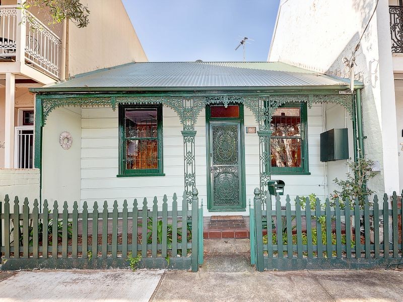 68 Kingsclear Road, Alexandria NSW 2015