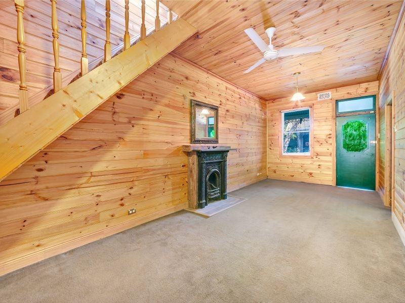 68 Kingsclear Road, Alexandria NSW 2015