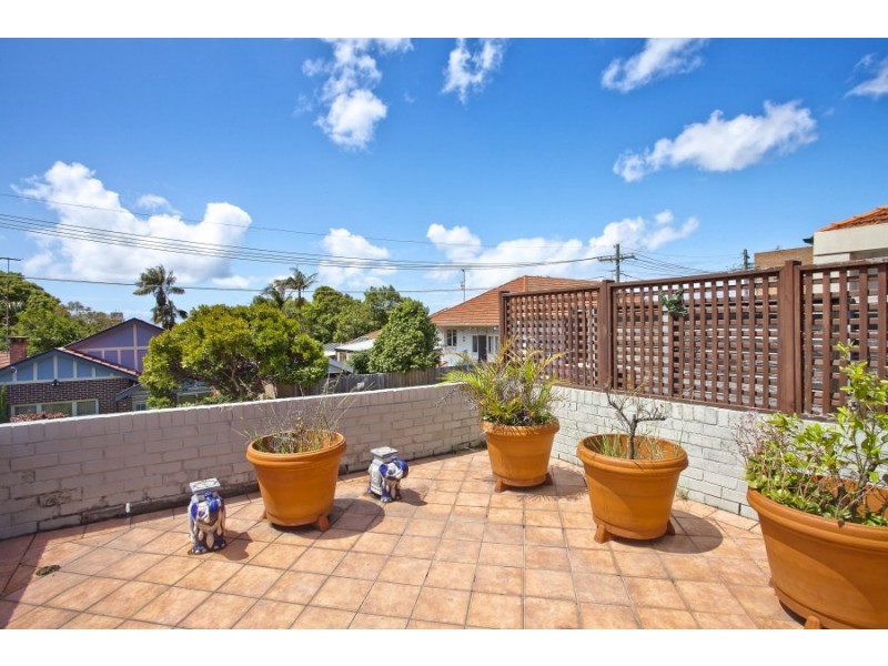 2 Goldie Avenue, Bondi Junction NSW 2022