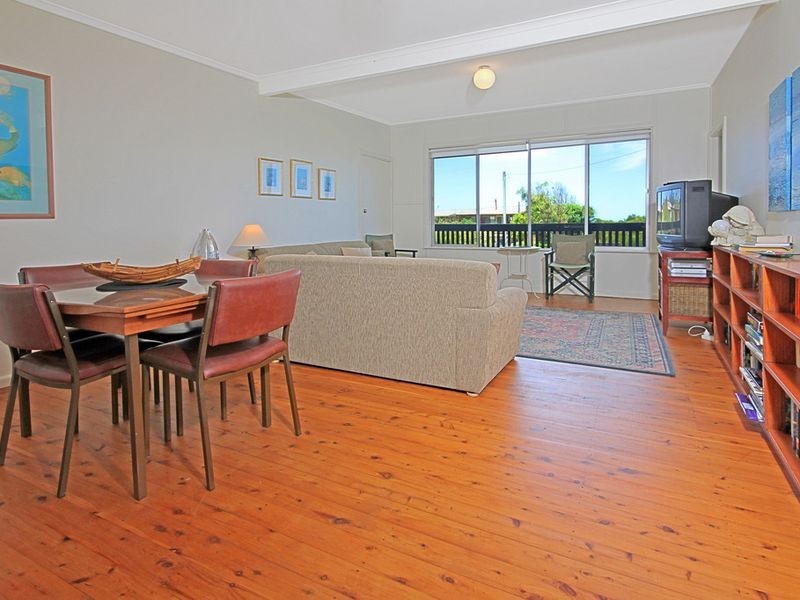 9 Coronation Drive, Broulee NSW 2537