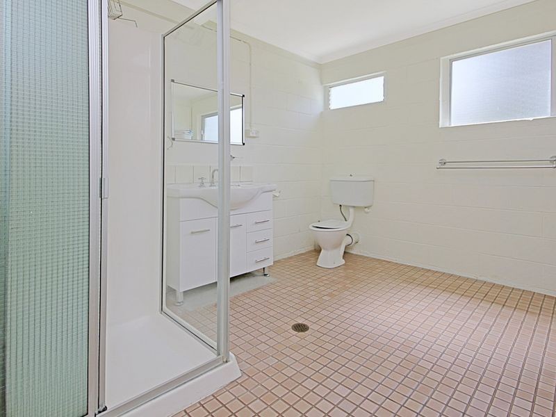 9 Coronation Drive, Broulee NSW 2537